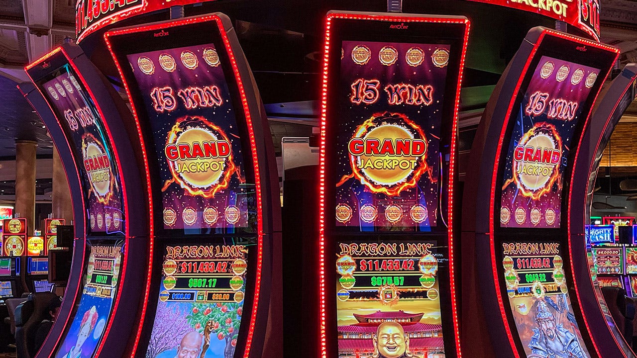 Las Vegas guest who hit 3 jackpots at Caesars Palace wins again - Vimarsana News