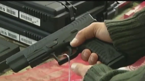 Florida lawmaker proposing new law to let students carry guns on college campuses