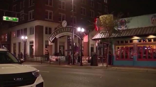 Orlando extends moratorium on downtown nightclubs – again