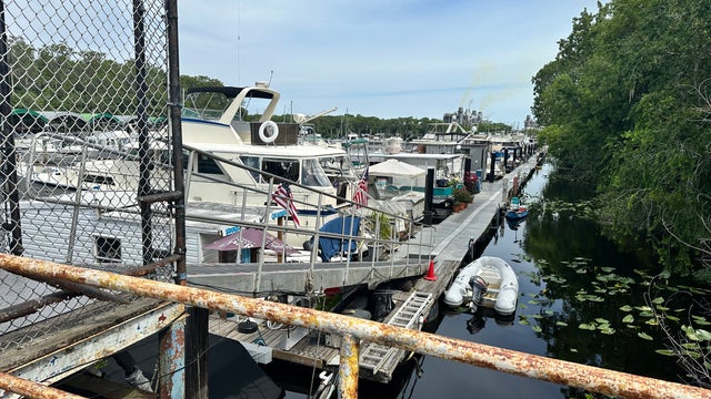 Boat Tree Marina residents get respite after dock deemed unsafe: 'I have not been sleeping'