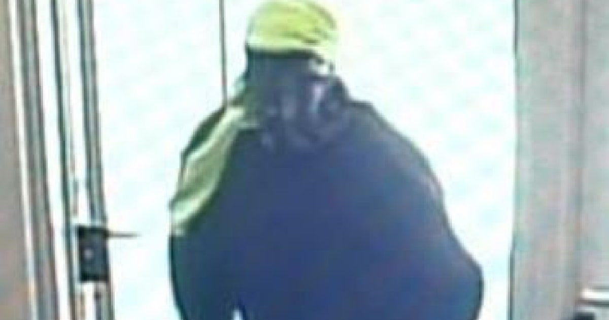 Apopka police searching for alleged bank robbery suspect | FOX 35 Orlando