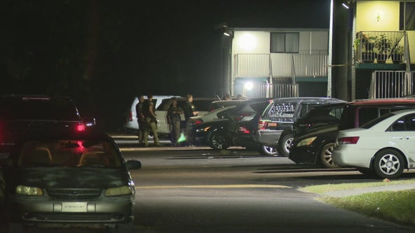 Orlando Police SWAT team responds to apartment shooting incident