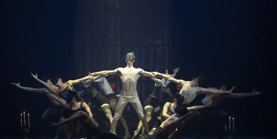 ballet-3.png?ve=1&tl=1
