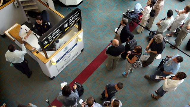 Ex-Florida airport Customs agent pleads guilty to stealing $19K from passengers: DOJ