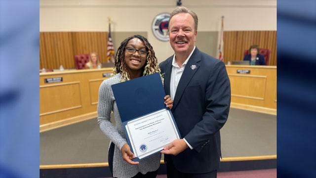 Florida teen honored for perfect attendance record from kindergarten through high school