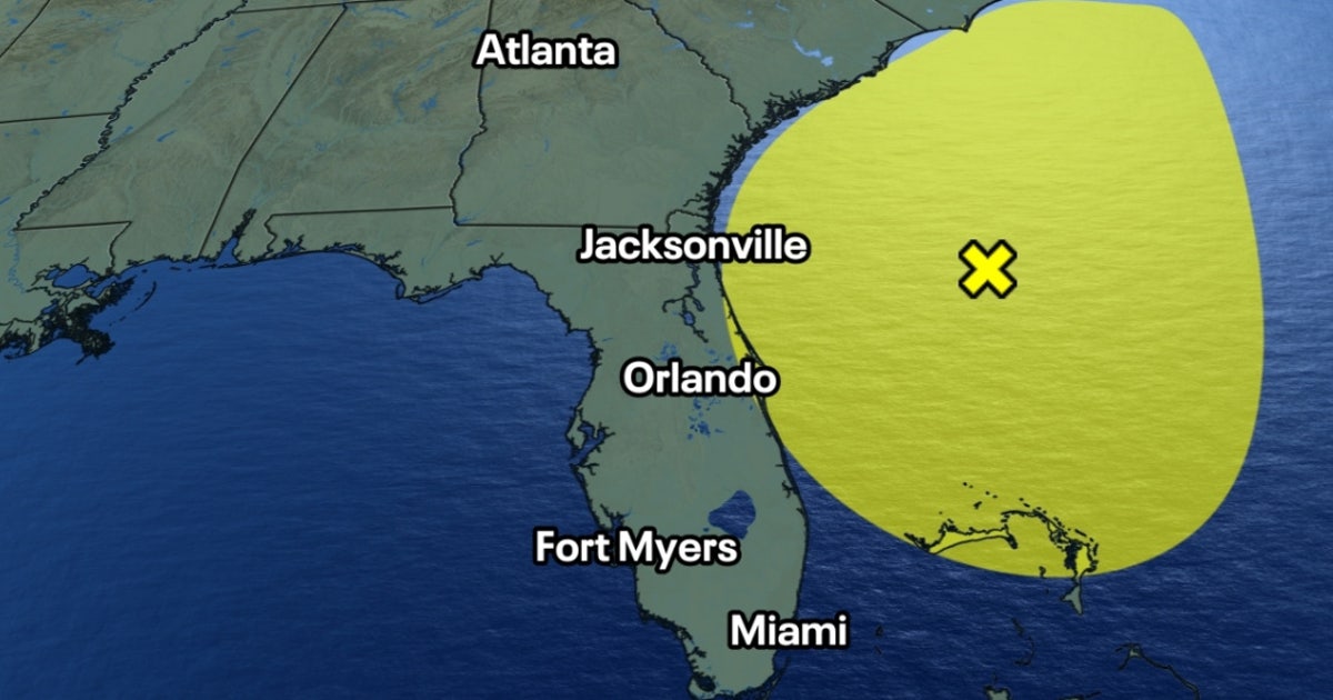 NHC tracking disturbance off Florida coast, 5 tropical waves in ...