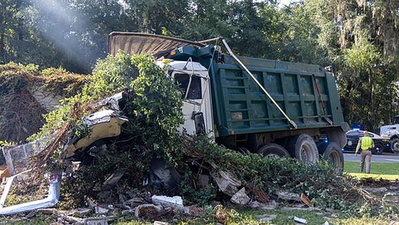 Driver killed in Marion County crash involving dump truck