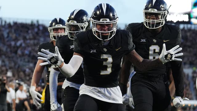 UCF runs to 57-3 season-opening win over New Hampshire