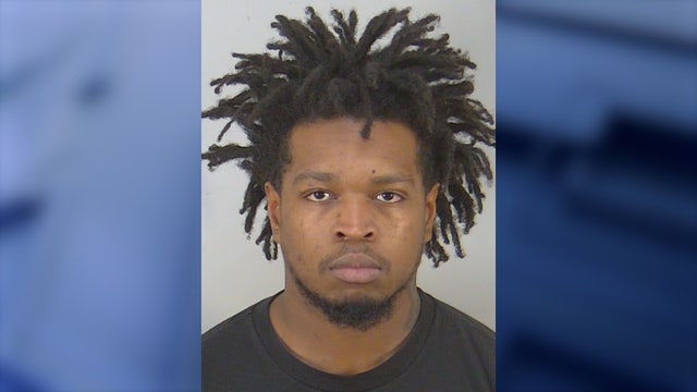 18-year-old arrested after man found shot, killed in front yard of Leesburg home: police