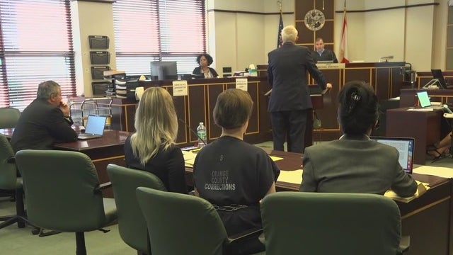 Sarah Boone Trial: Florida woman takes stand in boyfriend's suitcase death