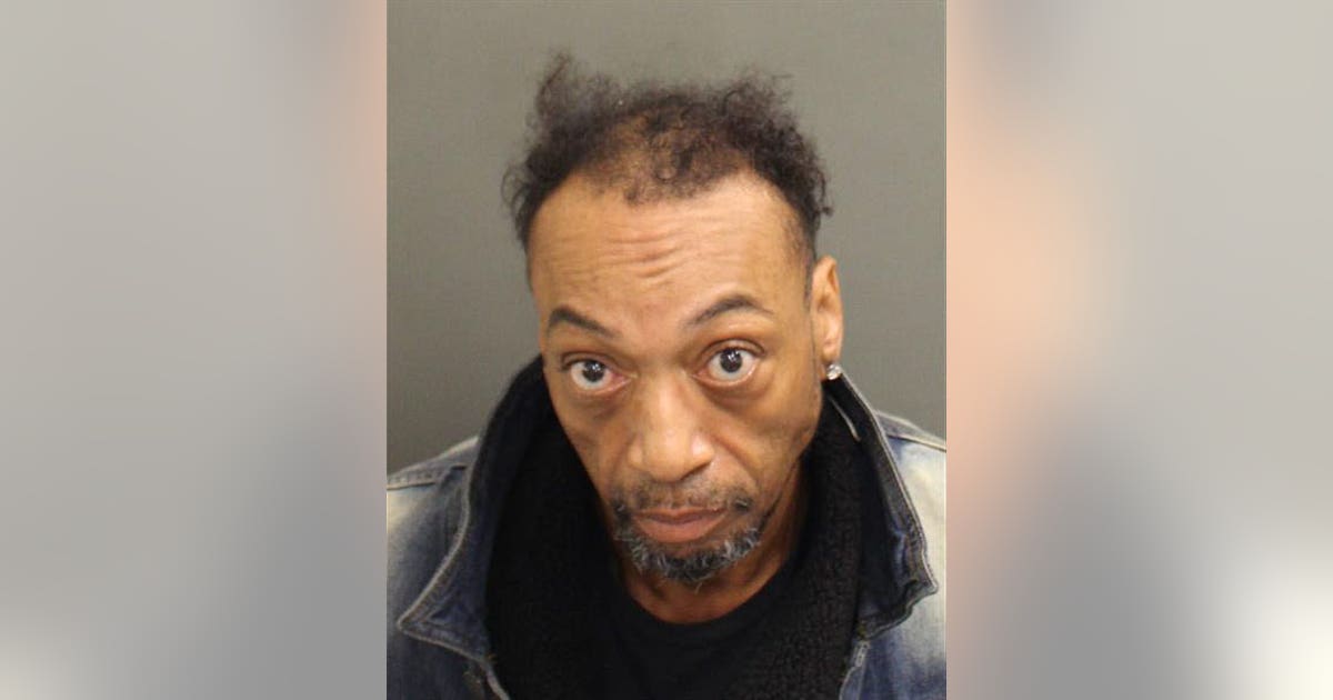 Orlando police arrest suspect after man found dead at apartment ...