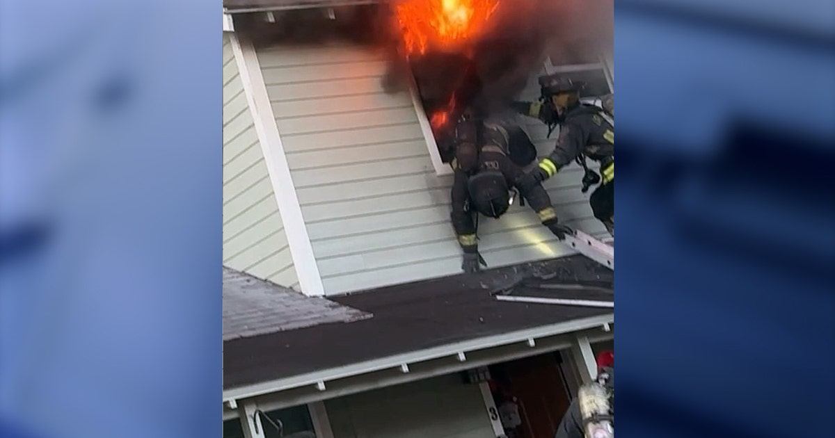 Orlando firefighter among 2 people injured as crews battle house fire ...