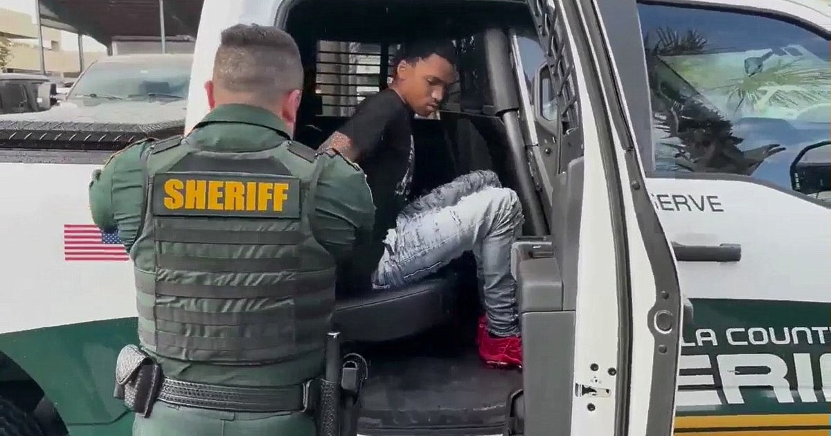 Sheriff: 18-year-old student arrested after bringing gun to Florida ...