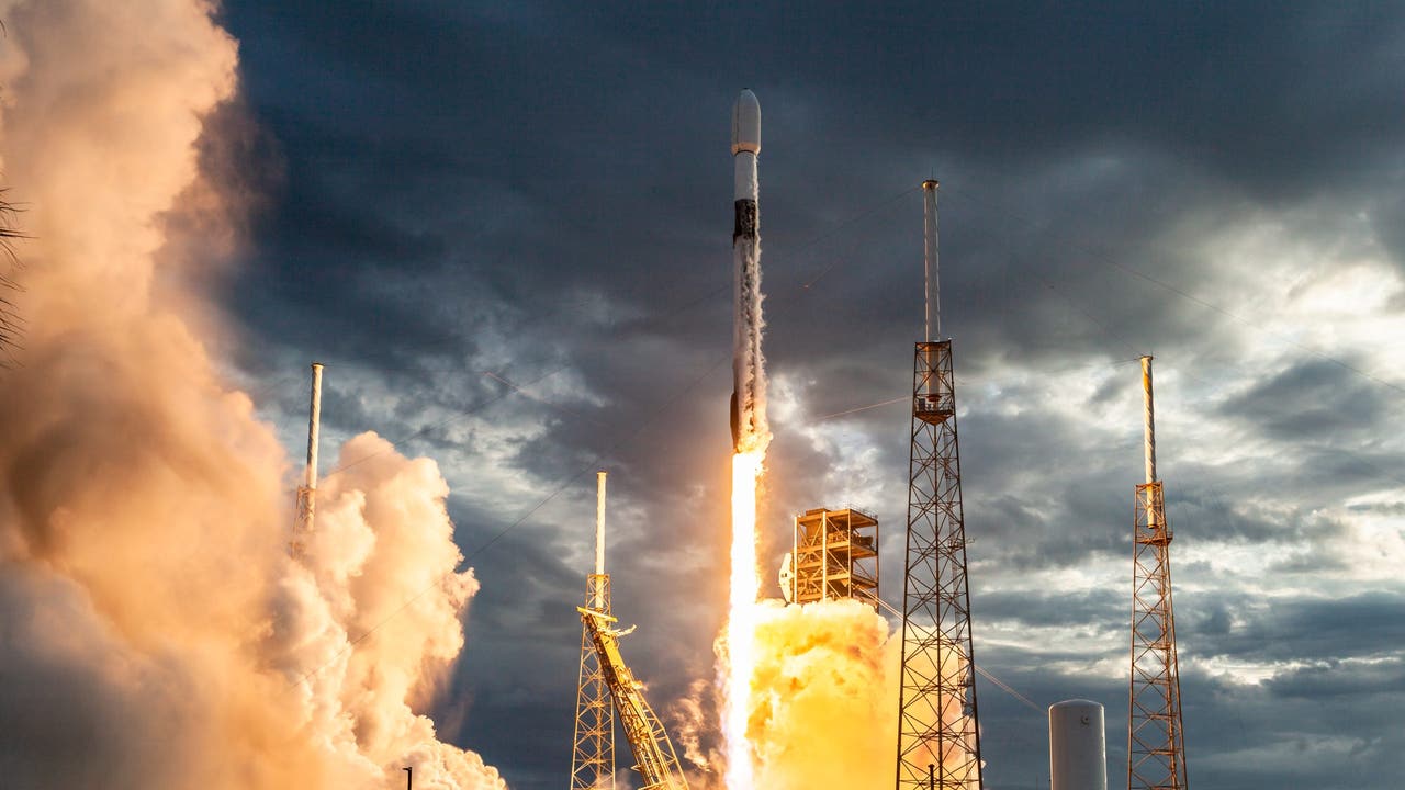 SpaceX effectively introduced RRT-1 Venture from Florida to area SpaceX effectively introduced RRT-1 Venture from Florida to area