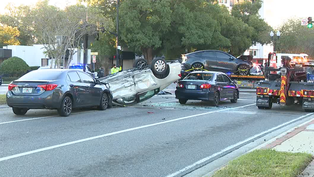 Lanes reopen on Orange Ave after early morning crash near Rosalind Ave North