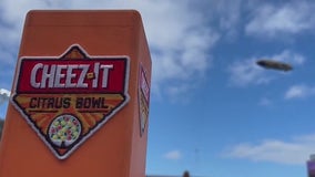 Orlando bowl season ends with Illinois win, on-field wedding
