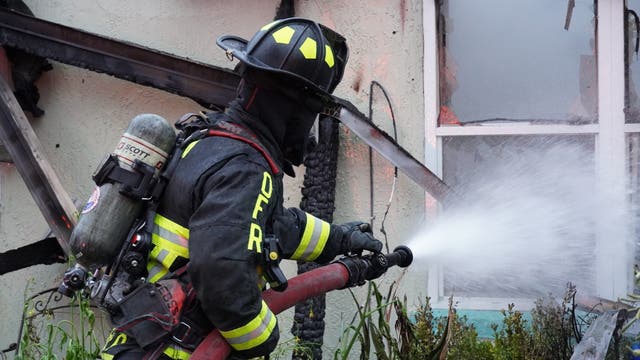 2 Ocala fires leave 1 home saved, another up in flames