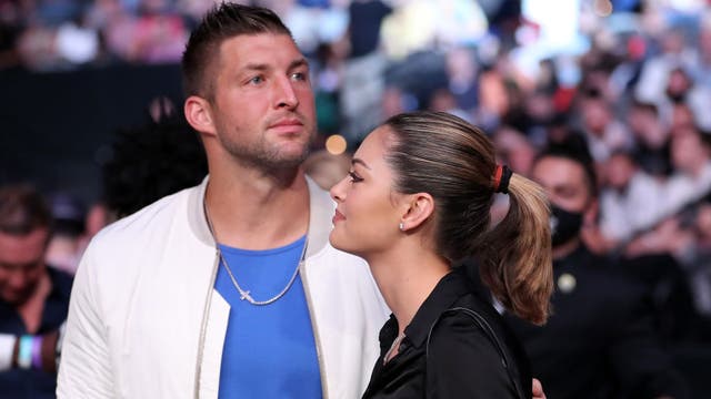 UF football alum and NFL star, Tim Tebow, and wife announce they're expecting first child