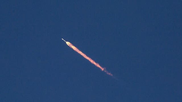 Watch again: SpaceX launches Falcon 9 rocket carrying Starlink satellites from Florida