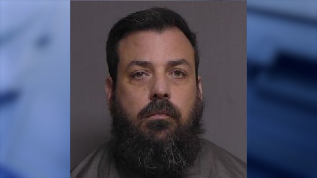 Florida apartment maintenance worker arrested after allegedly stealing, selling 33 jewelry pieces