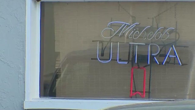 Florida toddler left in car while mom, boyfriend drank in bar: Police