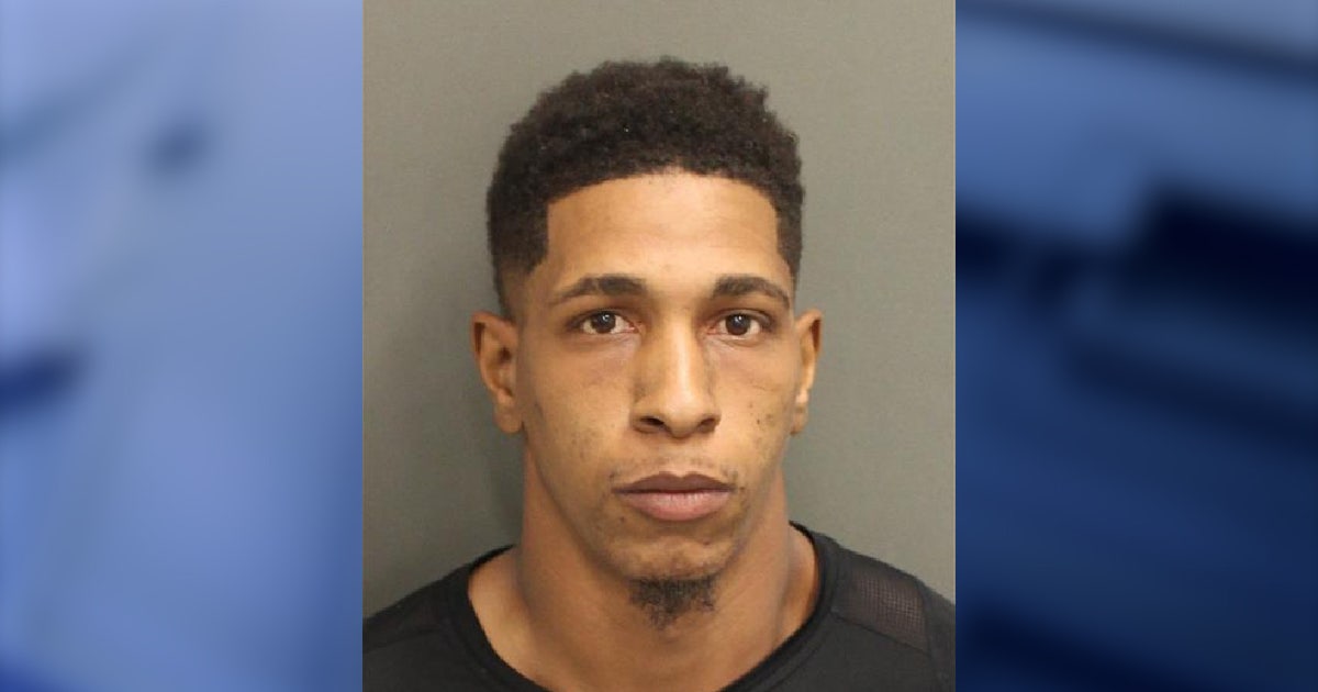 Man dies after being struck by car fleeing from Orlando police ...