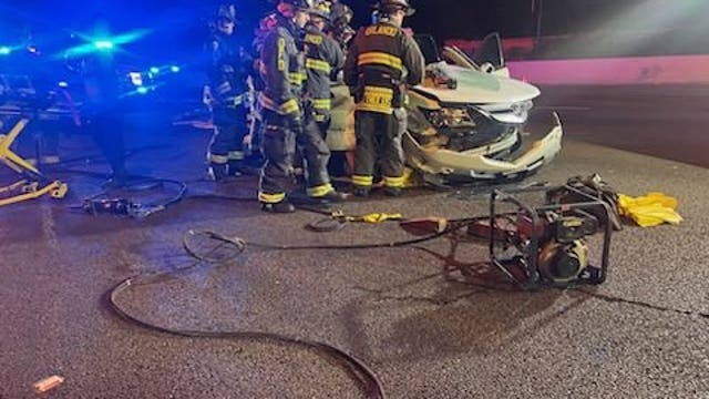 2 people seriously injured following Orlando crash that shut down SR-408