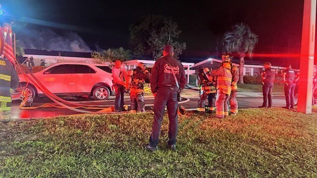 Orlando house fire displaces family of 4, including 2 children: officials