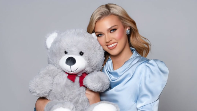 Florida beauty pageant queen, 18, killed in tractor-trailer crash: 'A beacon of light in our community'