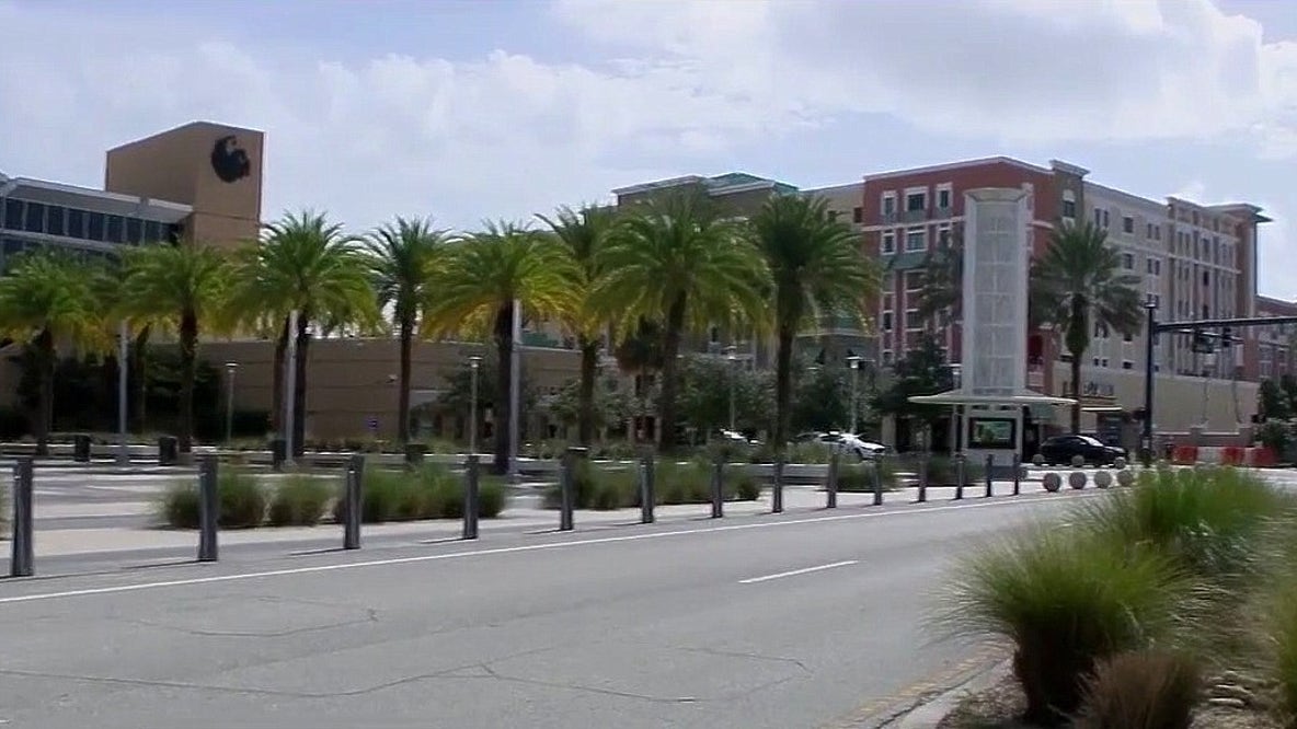 'An inch of water,' UCF students displaced after freezing temperatures impact housing