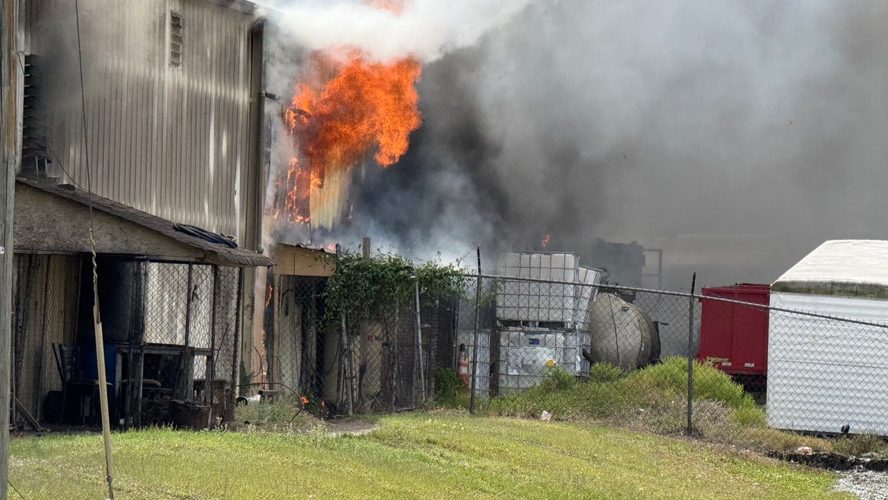 Structure fire prompts heavy response in Osceola County | FOX 35 Orlando