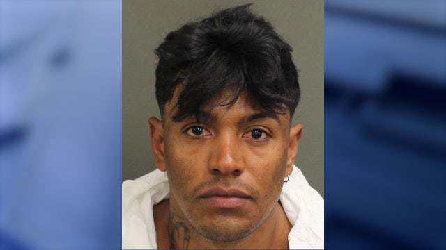 Ocoee man arrested after allegedly setting neighborhood car on fire