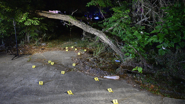 DeLand Police searching for suspect after Sunday morning shooting