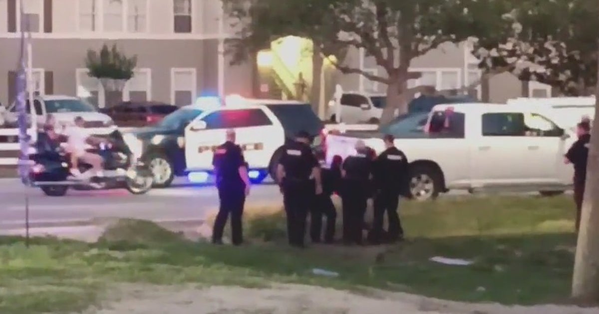 Melbourne Police investigating multiple shootings at apartment complex ...