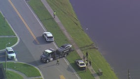 Man dies after car crashes into Kissimmee pond, troopers say