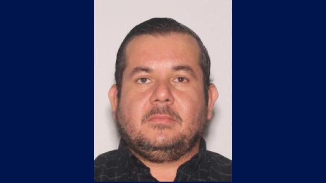 Orlando contractor wanted after scamming customer out of more than $14,000, deputies say