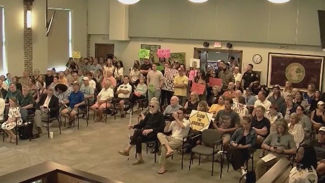 Protesters in New Smyrna Beach push back on massive Deering Park development
