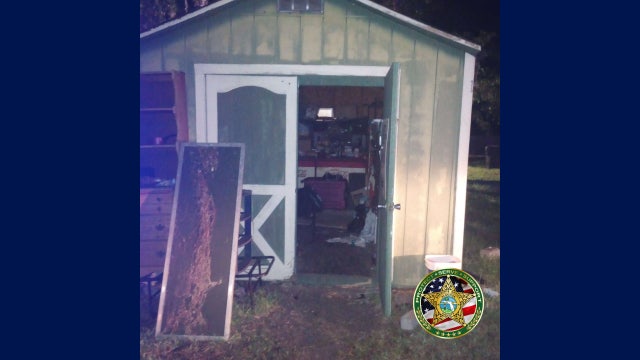 2 kids locked in Florida shed without food or water, police say; 2 women arrested