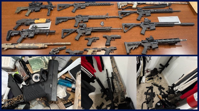 Orlando convicted felon pleads guilty to possessing 17 firearms