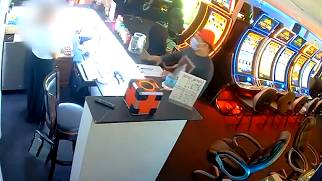 Mother and son arrested in alleged armed robbery at Fort Myers arcade