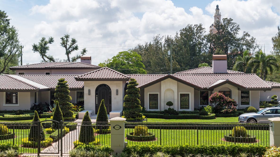 Florida neighborhood dethrones California's Beverly Hills as America's priciest community