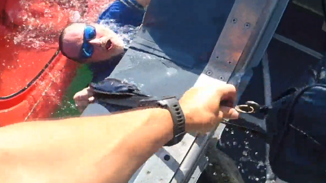 VIDEO: FWC officer rescues kayaker in distress in Marathon, Florida