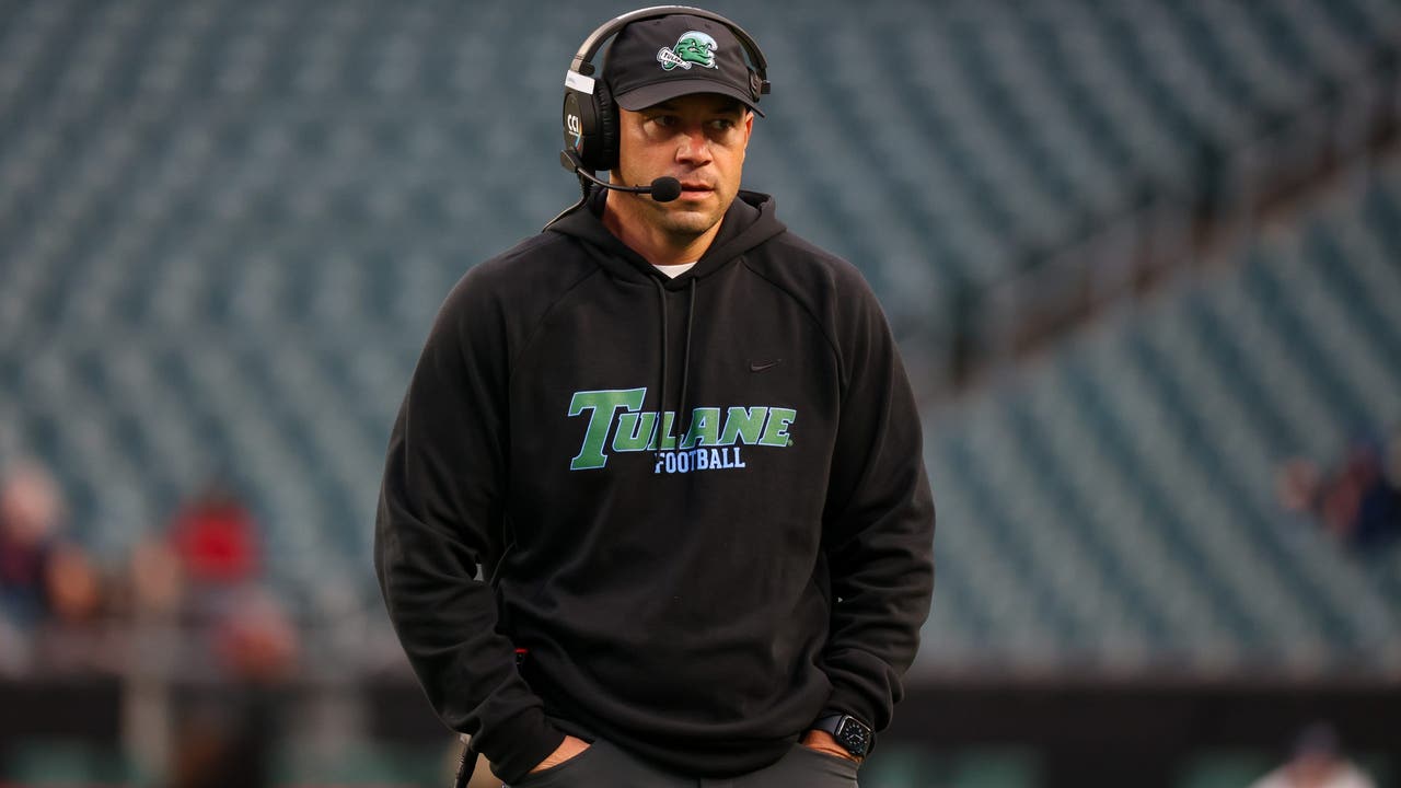 Florida Gators hire Jon Sumrall as football head coach