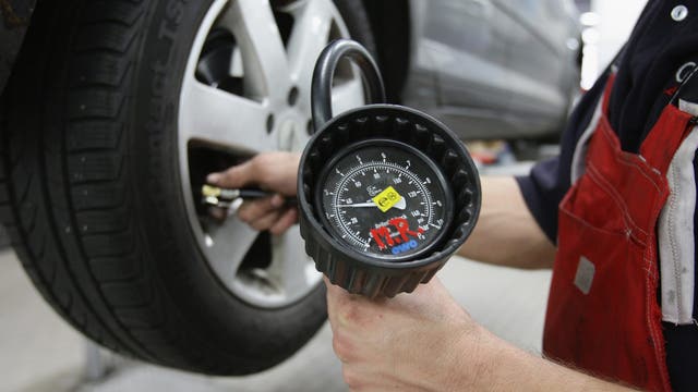 Low tire pressure amid Florida cold? Here's how to fix it, why it happens