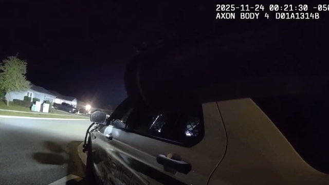 Deputies: Armed with rifle, man sets fire in Deltona street