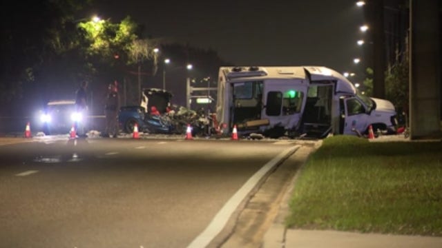 2 killed, 2 injured in Apopka crash, troopers say