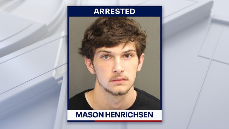 Florida valet at Disney World hotel allegedly found guest's checkbook, tried to cash in: affidavit