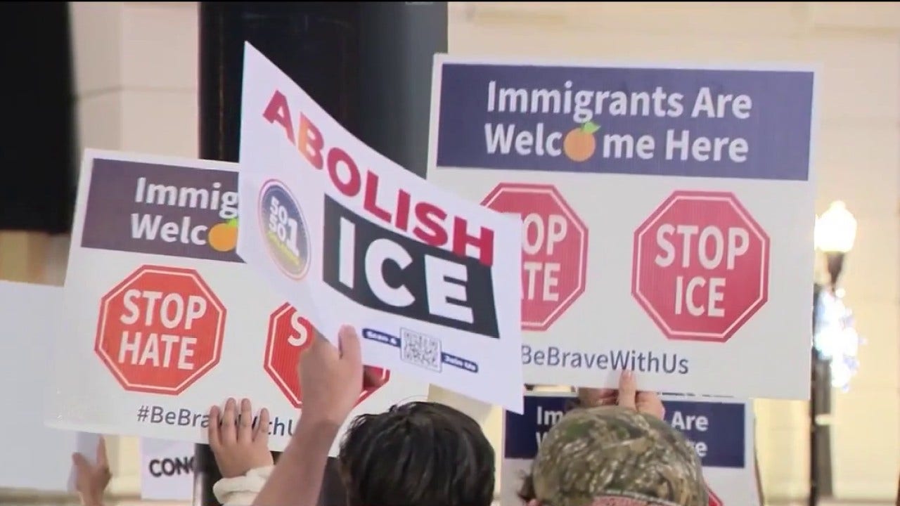 Orlando protesters rally after deadly ICE shooting in Minneapolis