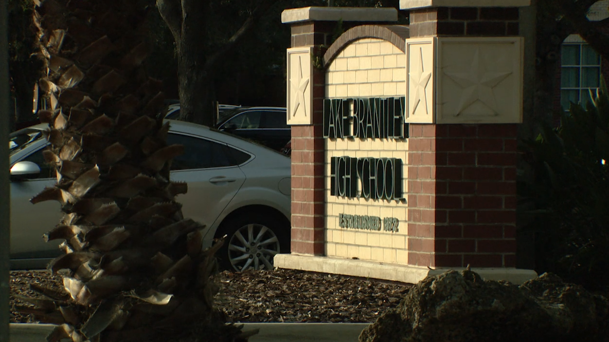 2 Lake Brantley students arrested for student threat; knife found in backpack, police say