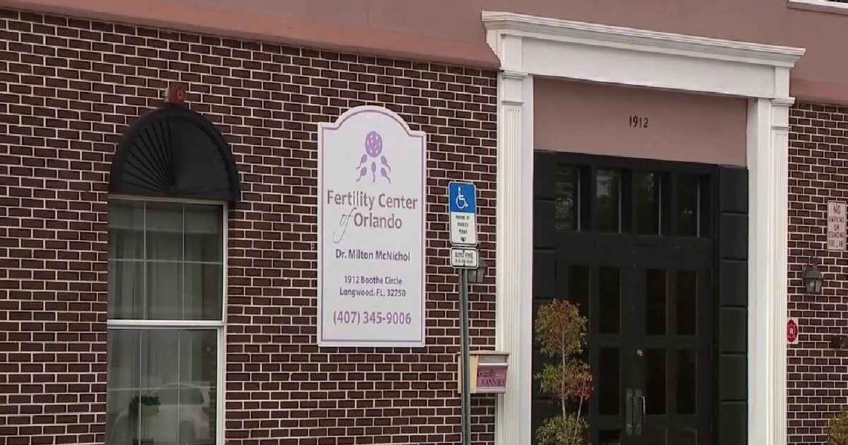 Florida fertility clinic sued: Lawsuit claims surrogate's history of mental illness prevents informed consent